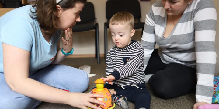 Допомога в природному середовищі дитини: як працює послуга раннього втручання